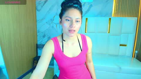 Snapshot of roxy_luxe_tf chatting on May 2026 01:26:02 PM Roxy online show from May 2026 01:26:02 PM