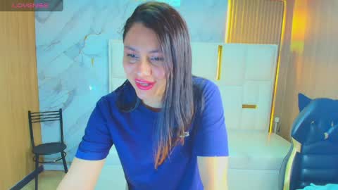 Snapshot of roxy_luxe_tf chatting on May 2026 01:16:02 PM Roxy online show from May 2026 01:16:02 PM