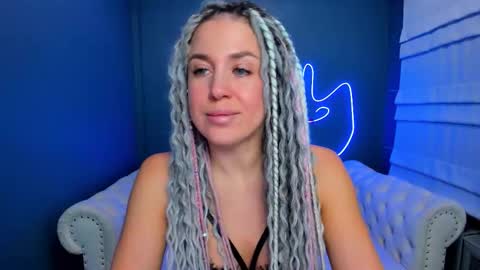 Roxy online show from December 2025 01:22:02 AM