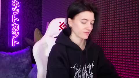 Snapshot of roxy_riot_ chatting on March 2025 01:26:02 AM roxy_riot_ online show from March 2025 01:26:02 AM