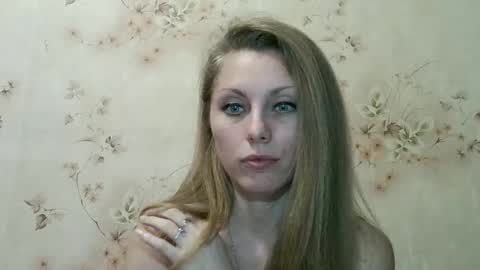 Snapshot of roxyfox18x01 chatting on February 2026 02:36:01 PM roxyfox18x01 online show from February 2026 02:36:01 PM