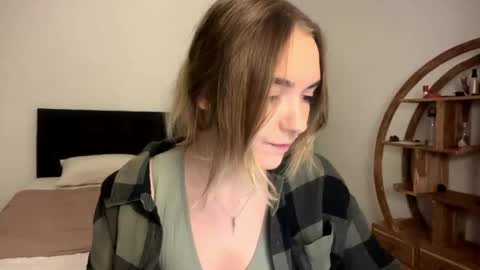 Roxy online show from April 2026 01:25:02 PM