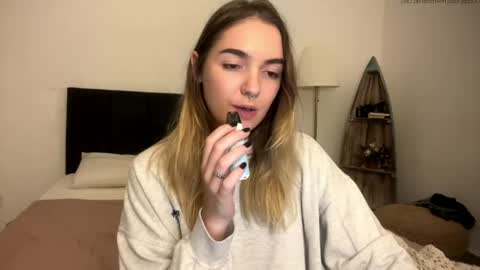 Roxy online show from April 2026 05:30:01 PM