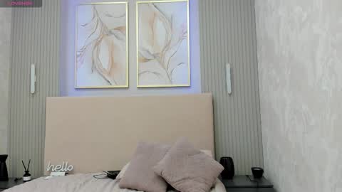 AnikaIm so hot that Ive already burned myself do you want me to set you on fire too  online show from October 2025 05:30:01 AM