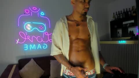 Snapshot of rpoolrboy chatting on February 2026 08:35:01 PM POOL online show from February 2026 08:35:01 PM