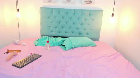 Snapshot of rubiroose chatting on February 2025 02:06:02 AM Rubii online show from February 2025 02:06:02 AM