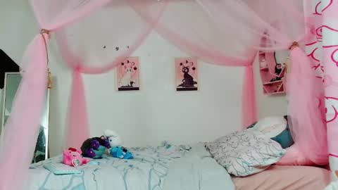 Ruby Wren online show from September 2025 01:55:01 AM