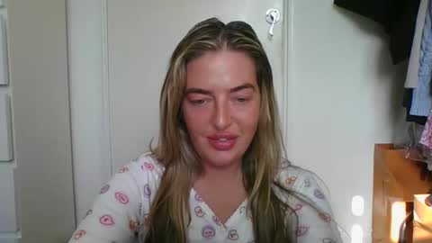 Snapshot of rubyredxxxoxxx chatting on April 2026 08:07:01 AM rubyredxxxoxxx online show from April 2026 08:07:01 AM
