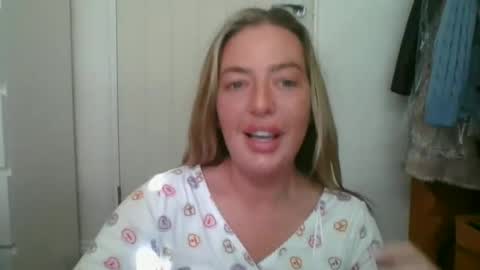 Snapshot of rubyredxxxoxxx chatting on June 2026 07:10:01 AM rubyredxxxoxxx online show from June 2026 07:10:01 AM