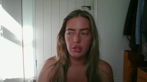 Snapshot of rubyredxxxoxxx chatting on June 2026 06:16:02 AM rubyredxxxoxxx online show from June 2026 06:16:02 AM