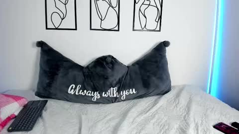 I am  Ruby online show from December 2025 07:53:02 PM