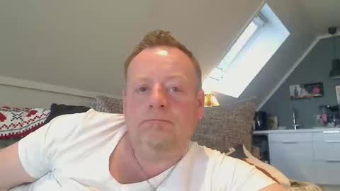 Snapshot of runepetter chatting on May 2026 07:18:02 PM bignorwegian online show from May 2026 07:18:02 PM