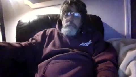 Snapshot of runningaround60 chatting on January 2025 02:31:01 AM runningaround60 online show from January 2025 02:31:01 AM