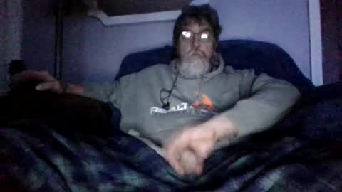 Snapshot of runningaround60 chatting on November 2025 04:12:02 AM runningaround60 online show from November 2025 04:12:02 AM