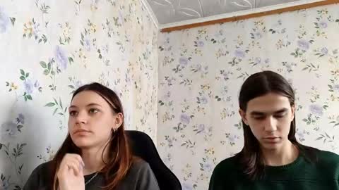 Lisa and Vlad online show from April 2026 07:33:02 AM