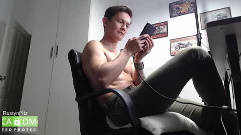 Snapshot of rustynf1tz chatting on February 2025 12:16:02 PM MillionDollarGuy online show from February 2025 12:16:02 PM