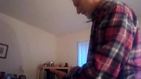 Snapshot of rustyx22 chatting on February 2025 10:32:01 PM Rusty online show from February 2025 10:32:01 PM