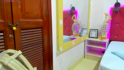 Ruth online show from October 2025 12:50:01 PM