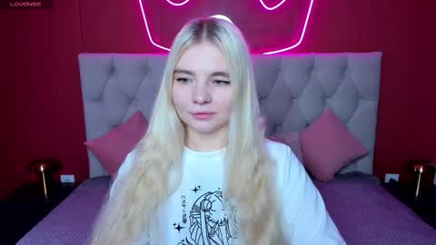 Snapshot of ruthbryant chatting on November 2025 01:06:02 AM ruthbryant online show from November 2025 01:06:02 AM