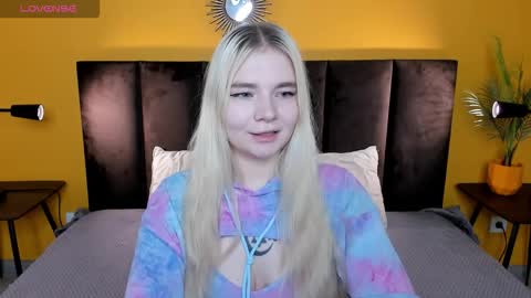 Snapshot of ruthbryant chatting on November 2025 12:43:01 AM ruthbryant online show from November 2025 12:43:01 AM