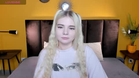 Snapshot of ruthbryant chatting on November 2025 12:32:02 AM ruthbryant online show from November 2025 12:32:02 AM