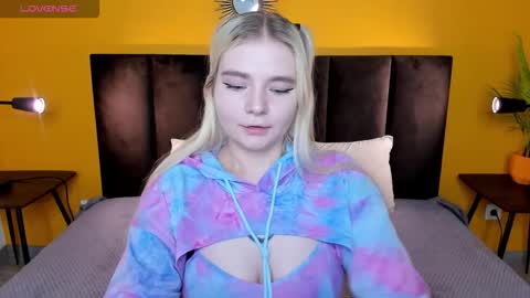 Snapshot of ruthbryant chatting on December 2025 01:00:01 AM ruthbryant online show from December 2025 01:00:01 AM