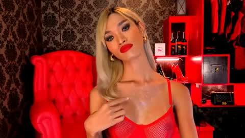 Snapshot of ruthrocero chatting on January 2025 11:03:01 PM Ruth Evangelista online show from January 2025 11:03:01 PM