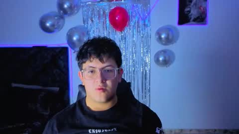 Snapshot of ryan_doretti chatting on November 2025 12:00:02 PM Ryan online show from November 2025 12:00:02 PM