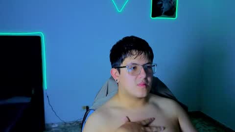 Snapshot of ryan_doretti chatting on November 2025 12:04:02 PM Ryan online show from November 2025 12:04:02 PM