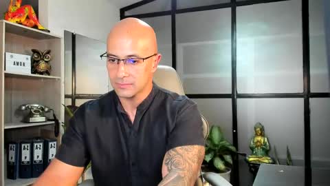 ryan_master_ online show from December 2024 07:00:01 PM