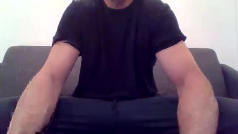 Snapshot of ryand066 chatting on April 2026 11:40:02 PM ryand066 online show from April 2026 11:40:02 PM