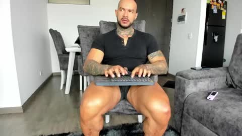 Snapshot of ryanjhonston chatting on April 2026 12:52:02 PM Ryan online show from April 2026 12:52:02 PM