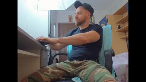 Ryanstone  online show from November 2025 06:13:01 AM