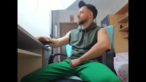 Ryanstone  online show from November 2025 04:02:02 AM