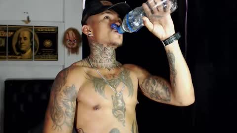 Snapshot of ryder_hotskin chatting on October 2025 10:10:01 PM ryder_hotskin online show from October 2025 10:10:01 PM
