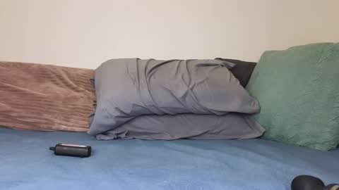 Leanne online show from November 2025 02:06:02 AM