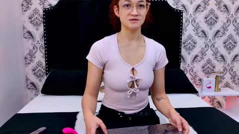 Saara Brown online show from January 2026 12:21:01 PM