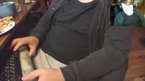 Snapshot of saboda chatting on September 2025 09:25:02 PM 1141323 my Lord Mister Max moms treasure online show from September 2025 09:25:02 PM