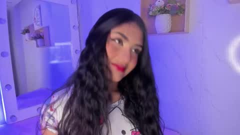 mariana  online show from November 2025 02:12:01 AM