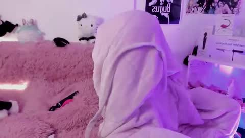 Ig  online show from November 2025 11:10:01 AM