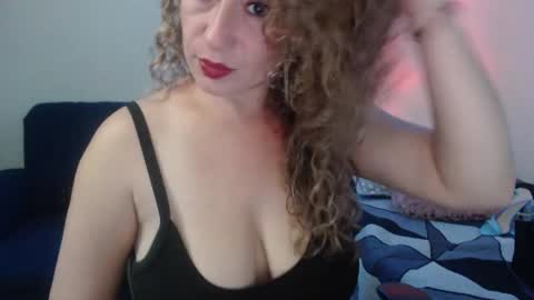 Snapshot of sacrletardiente chatting on May 2026 11:45:02 PM sacrletardiente online show from May 2026 11:45:02 PM