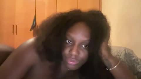 Onika online show from May 2026 03:35:02 AM