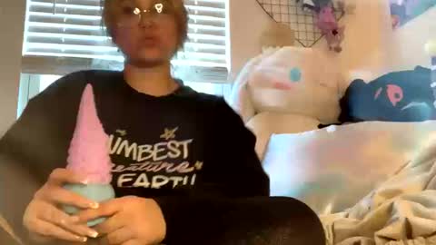 Snapshot of sadgirlsocial chatting on October 2025 09:13:01 PM sweet angel baby online show from October 2025 09:13:01 PM