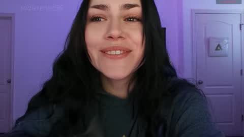 Sadie Renee  online show from October 2025 10:32:02 PM