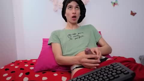 Safiro Queen online show from December 2025 03:28:02 PM