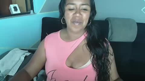 Snapshot of saggil_0385 chatting on April 2026 06:28:01 AM saggil_0385 online show from April 2026 06:28:01 AM