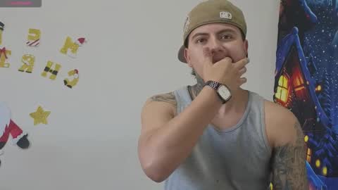 Sahara y Thiago online show from December 2025 11:48:01 AM