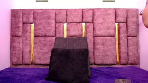 sara online show from December 2025 03:11:02 AM