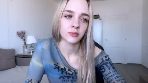 Sofia online show from February 2025 10:01:02 AM