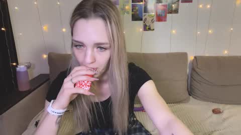 Sofia online show from February 2025 04:24:02 PM